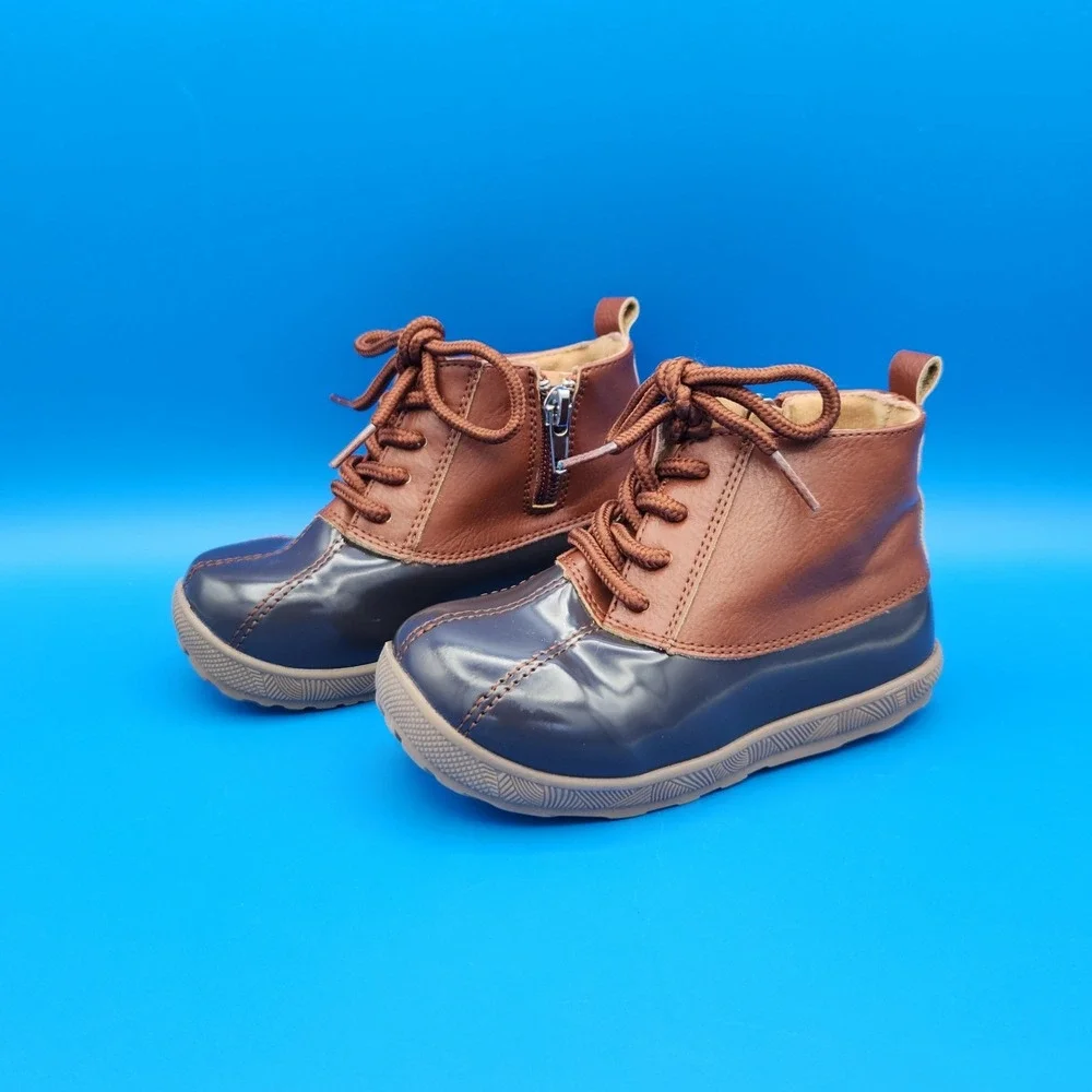 Stepping Stones Grey/Brown‎ Toddler Duck Boots size 8